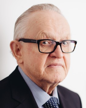 In Conversation with Humanitas Visiting Professor Martti Ahtisaari